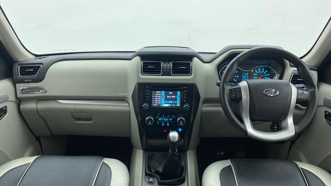 2017 Mahindra Scorpio S10 Intelli Hybrid 2WD, Diesel, Manual, 35,937 km, Dashboard