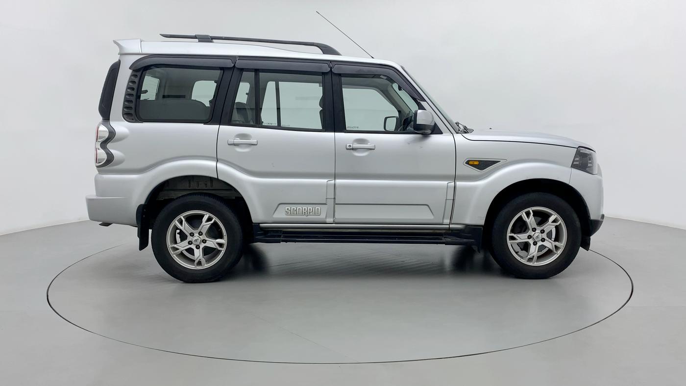 2017 Mahindra Scorpio S10 Intelli Hybrid 2WD, Diesel, Manual, 35,937 km, Right Side View