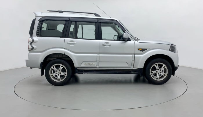 2017 Mahindra Scorpio S10 Intelli Hybrid 2WD, Diesel, Manual, 35,937 km, Right Side View