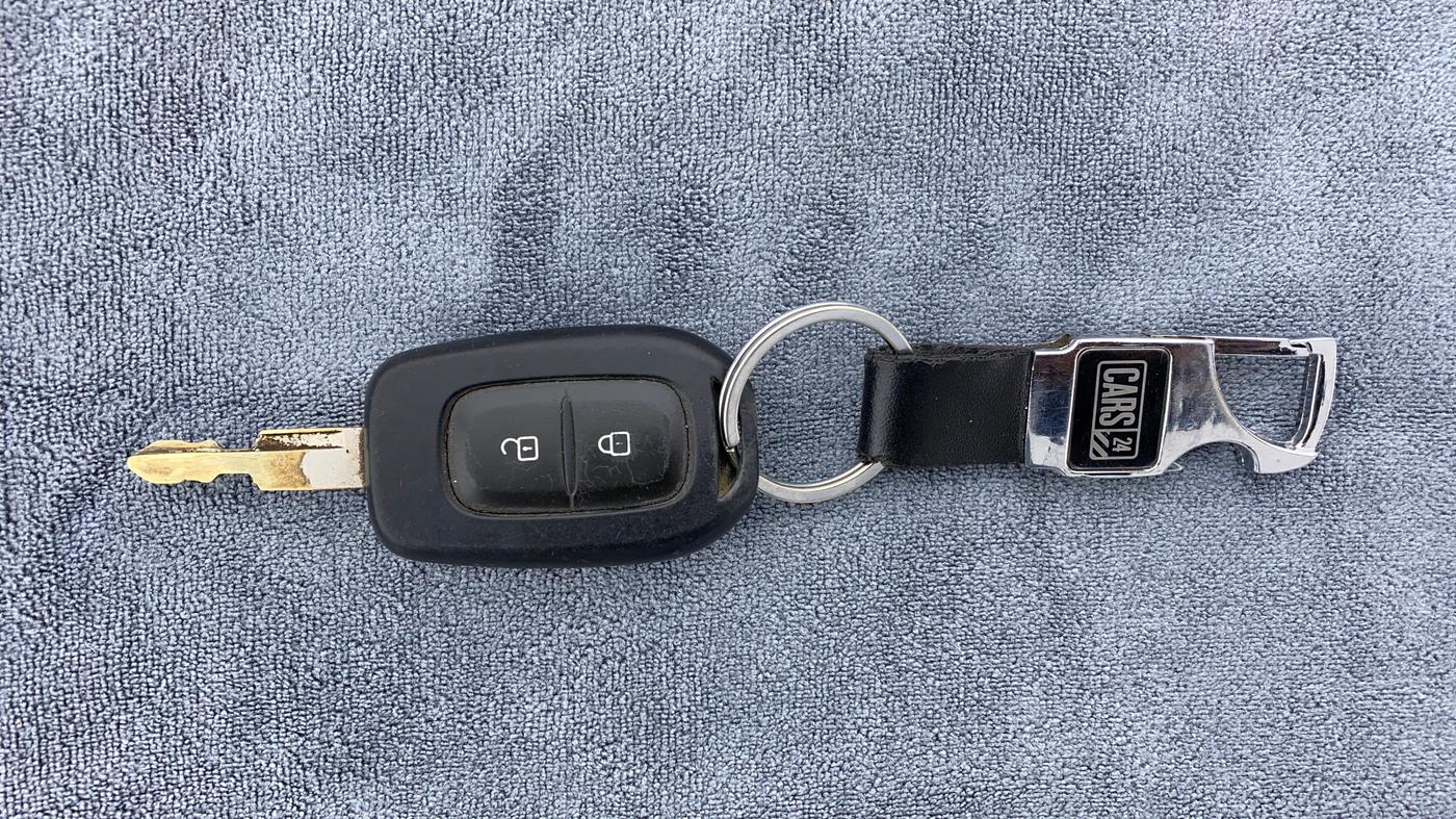 2019 Renault Kwid RXL, Petrol, Manual, 33,865 km, Key Close Up