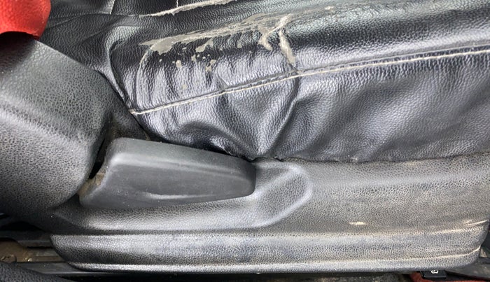 2019 Renault Kwid RXL, Petrol, Manual, 33,865 km, Driver Side Adjustment Panel
