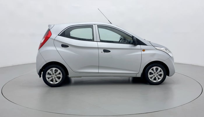 2018 Hyundai Eon MAGNA +, Petrol, Manual, 18,237 km, Right Side View