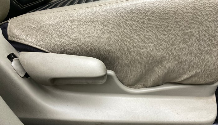 2016 Maruti Celerio VXI AMT (O), Petrol, Automatic, 50,214 km, Driver Side Adjustment Panel