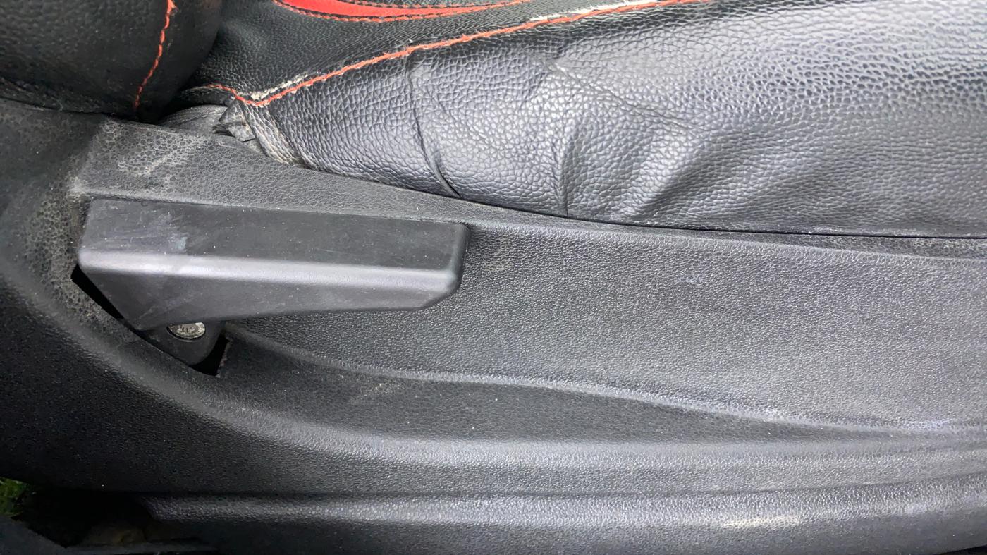 2019 Tata Tiago XZ 1.2 REVOTRON, Petrol, Manual, 38,715 km, Driver Side Adjustment Panel