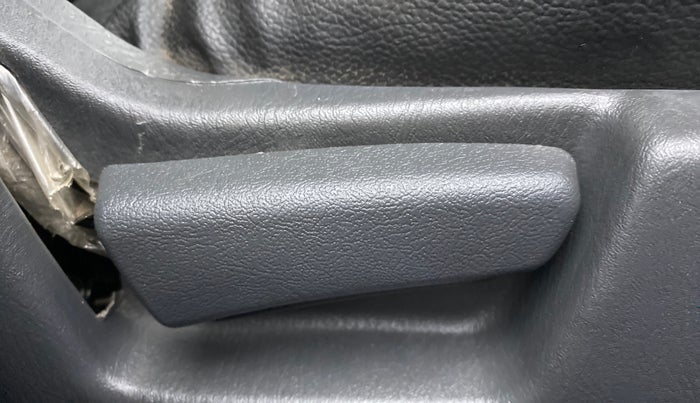 2018 Maruti Alto K10 VXI, CNG, Manual, 22,946 km, Driver Side Adjustment Panel