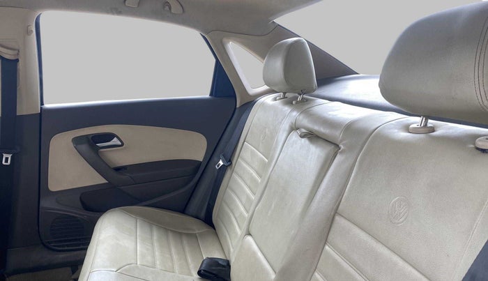 2014 Volkswagen Vento HIGHLINE DIESEL, Diesel, Manual, 53,565 km, Right Side Rear Door Cabin