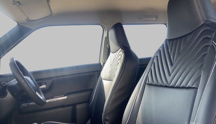 2022 Maruti New Wagon-R ZXI PLUS 1.2 AMT, Petrol, Automatic, 8,920 km, Right Side Front Door Cabin