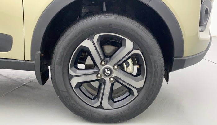2022 Tata NEXON XZA PLUS KAZIRANGA PETROL, Petrol, Automatic, 22,445 km, Right Front Wheel