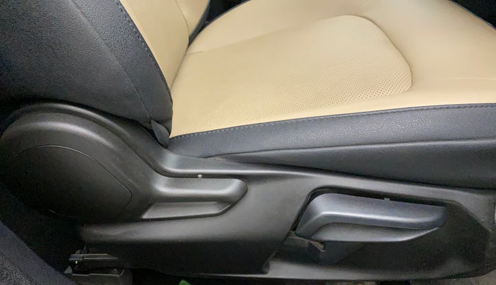 2022 Tata NEXON XZA PLUS KAZIRANGA PETROL, Petrol, Automatic, 22,445 km, Driver Side Adjustment Panel