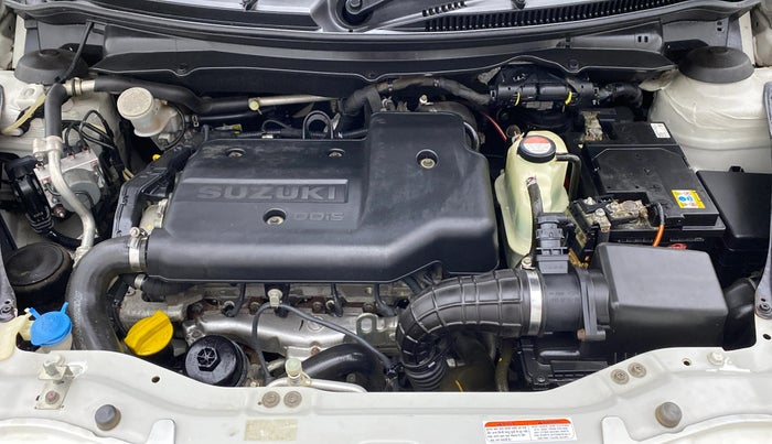 2017 Maruti Swift VDI ABS, Diesel, Manual, 26,196 km, Open Bonet
