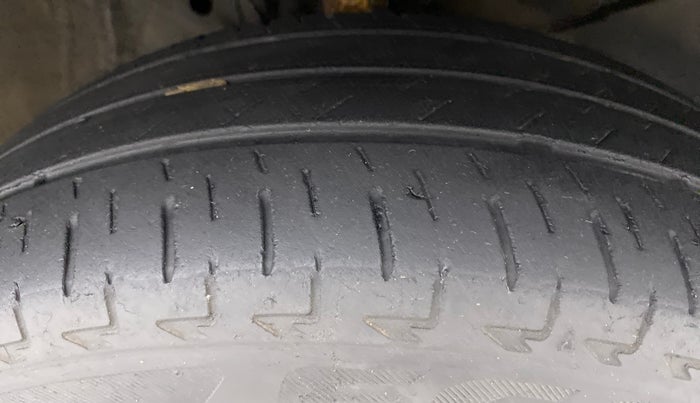 2019 Honda Amaze 1.2 SMT I VTEC, Petrol, Manual, 27,883 km, Right Front Tyre Tread
