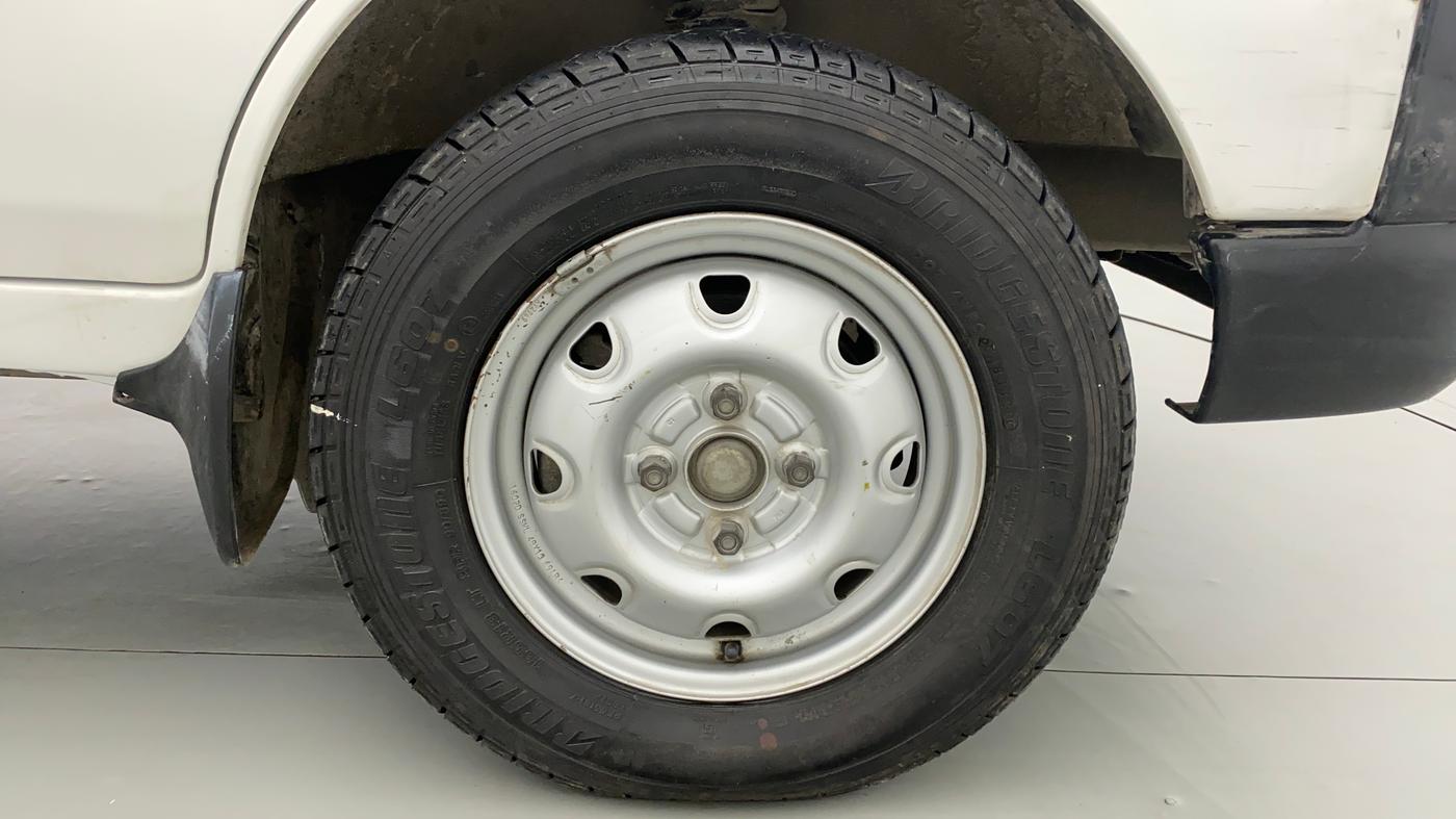 2016 Maruti Eeco 5 STR WITH AC PLUSHTR, Petrol, Manual, 60,448 km, Right Front Wheel