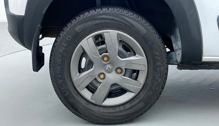 2017 Renault Kwid RXT 1.0 EASY-R AT OPTION, Petrol, Automatic, 19,900 km, Right Rear Wheel