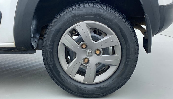 2017 Renault Kwid RXT 1.0 EASY-R AT OPTION, Petrol, Automatic, 19,900 km, Left Rear Wheel