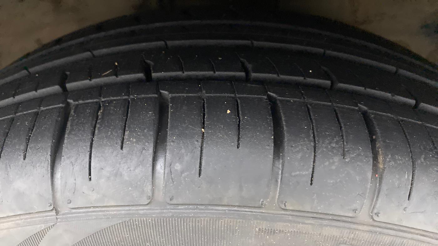 2017 Hyundai Verna 1.6 VTVT SX, Petrol, Manual, 55,605 km, Right Front Tyre Tread