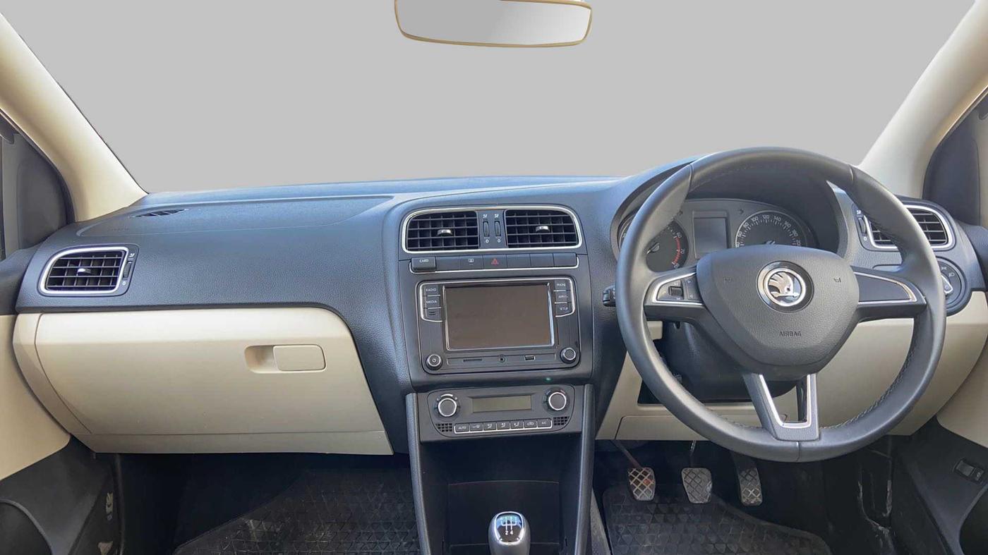 2019 Skoda Rapid STYLE 1.6 MPI MT, Petrol, Manual, 27,211 km, Dashboard