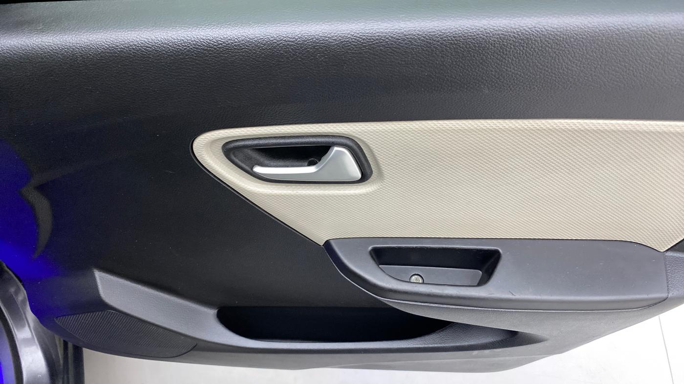 2020 Maruti Alto VXI PLUS, Petrol, Manual, 25,300 km, Driver Side Door Panels Control