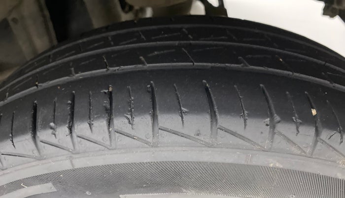 2020 Maruti Alto VXI PLUS, Petrol, Manual, 25,300 km, Left Rear Tyre Tread