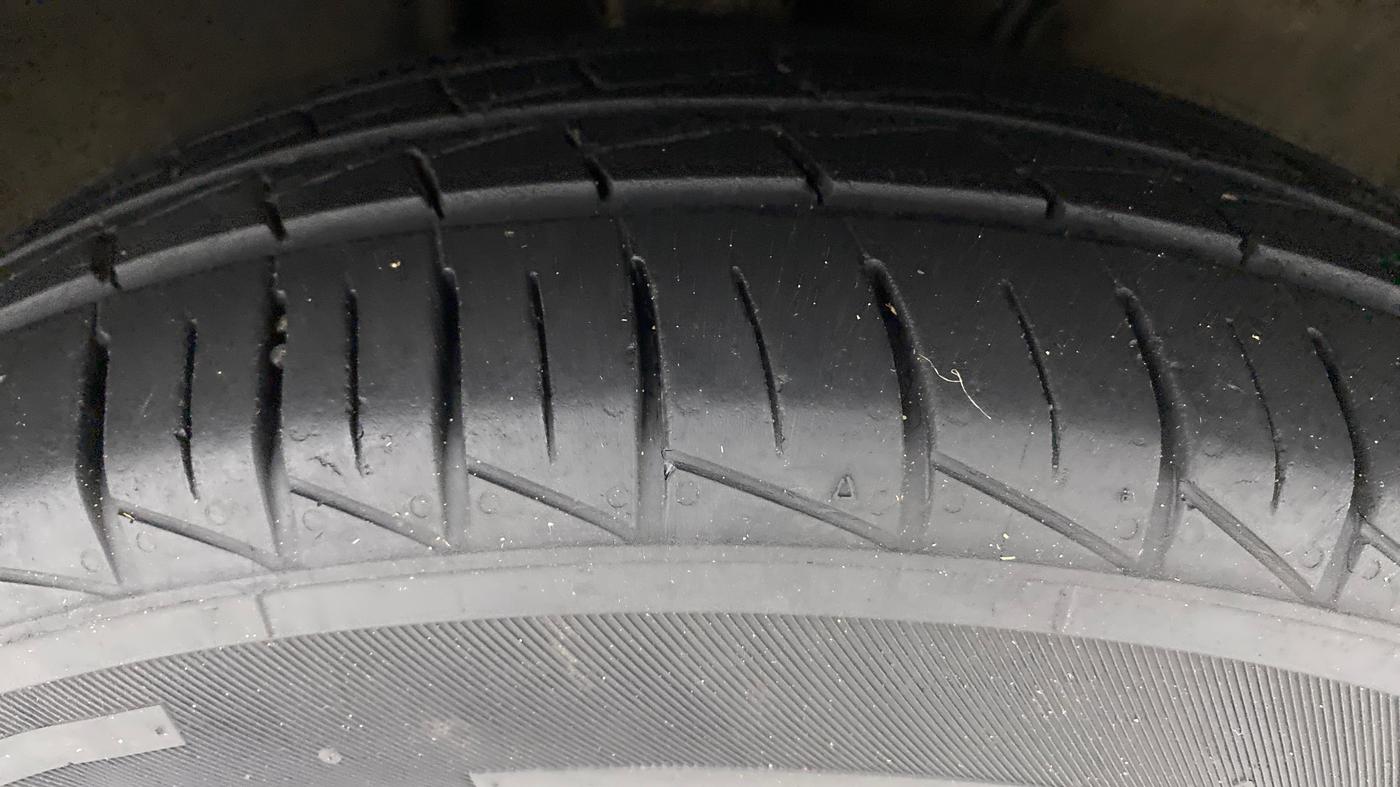 2020 Maruti Alto VXI PLUS, Petrol, Manual, 25,300 km, Right Front Tyre Tread