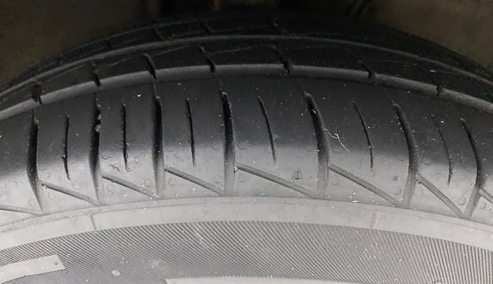 2020 Maruti Alto VXI PLUS, Petrol, Manual, 25,300 km, Right Front Tyre Tread