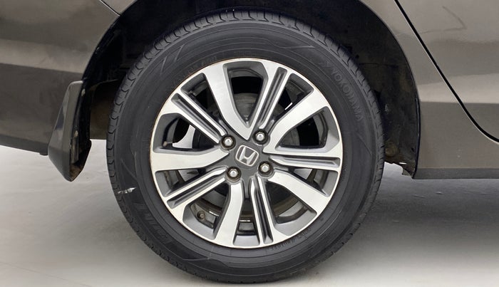 2017 Honda City V MT PETROL, Petrol, Manual, 49,467 km, Right Rear Wheel