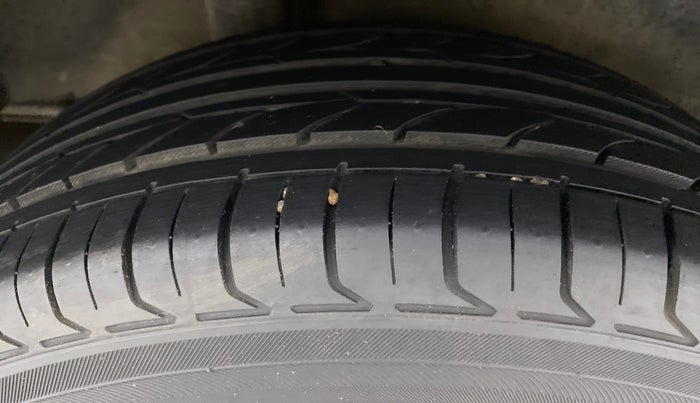 2017 Honda City V MT PETROL, Petrol, Manual, 49,467 km, Right Rear Tyre Tread