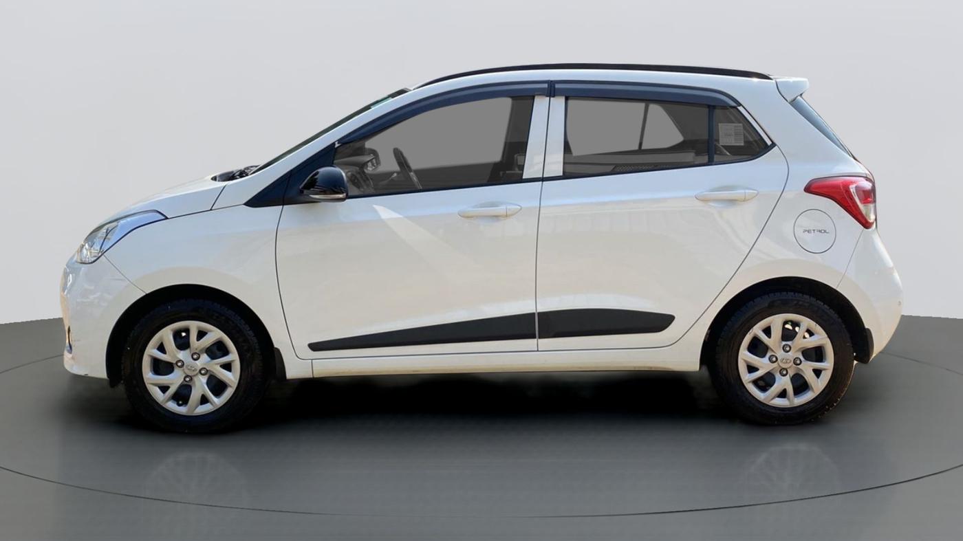 2018 Hyundai Grand i10 SPORTZ 1.2 KAPPA VTVT, Petrol, Manual, 33,561 km, Left Side