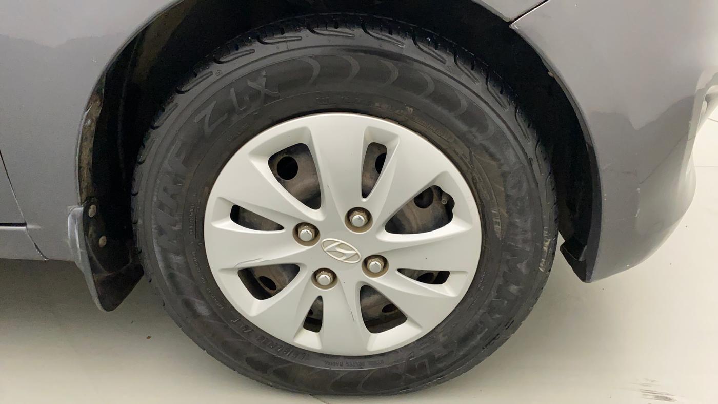 2011 Hyundai i10 MAGNA 1.2, Petrol, Manual, 48,025 km, Right Front Wheel