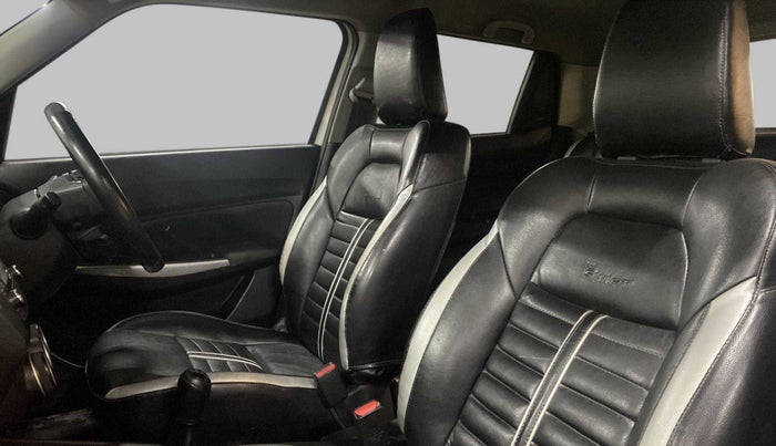 2018 Maruti Swift ZXI, Petrol, Manual, 45,732 km, Right Side Front Door Cabin