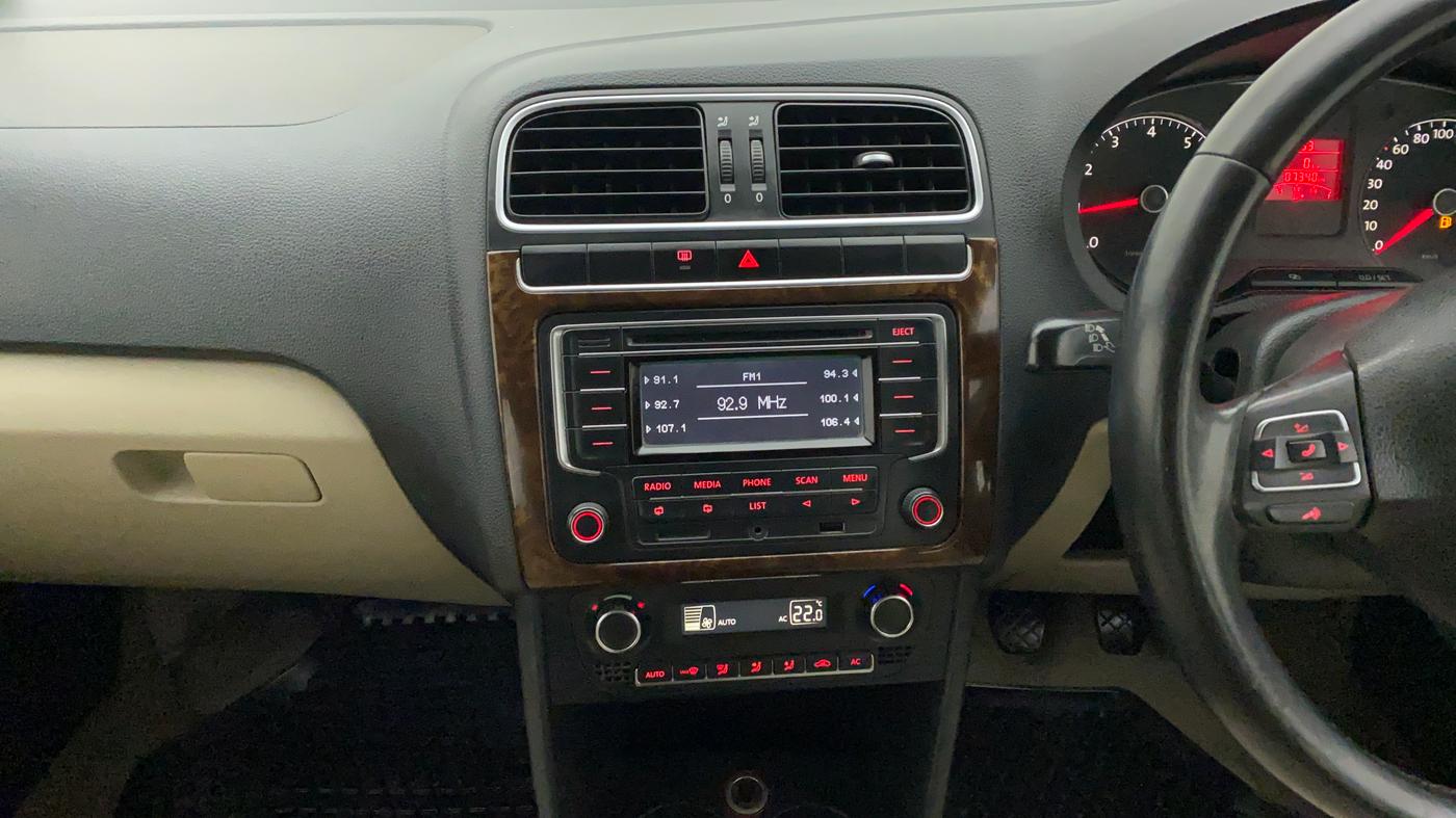 2013 Volkswagen Polo HIGHLINE1.2L, Petrol, Manual, 87,340 km, Air Conditioner