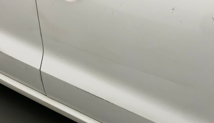 2013 Volkswagen Polo HIGHLINE1.2L, Petrol, Manual, 87,340 km, Driver-side door - Minor scratches
