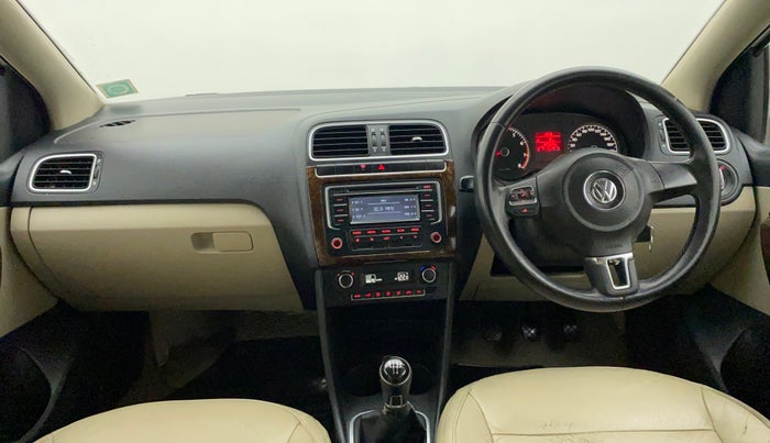 2013 Volkswagen Polo HIGHLINE1.2L, Petrol, Manual, 87,340 km, Dashboard