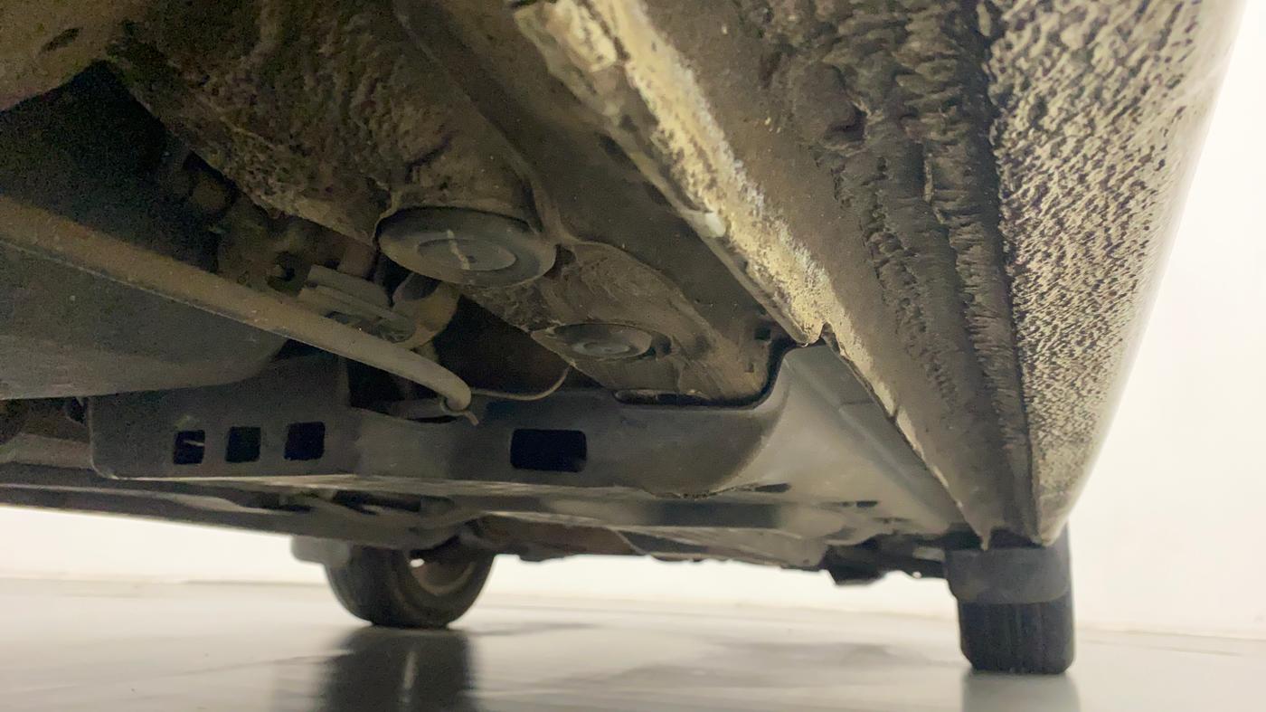 2013 Volkswagen Polo HIGHLINE1.2L, Petrol, Manual, 87,340 km, Right Side Underbody