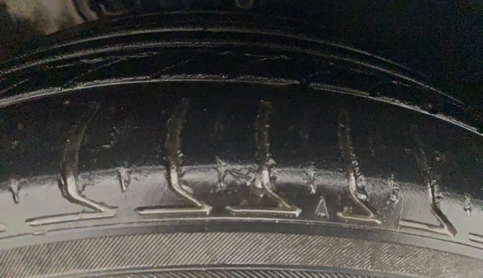 2013 Volkswagen Polo HIGHLINE1.2L, Petrol, Manual, 87,340 km, Left Rear Tyre Tread