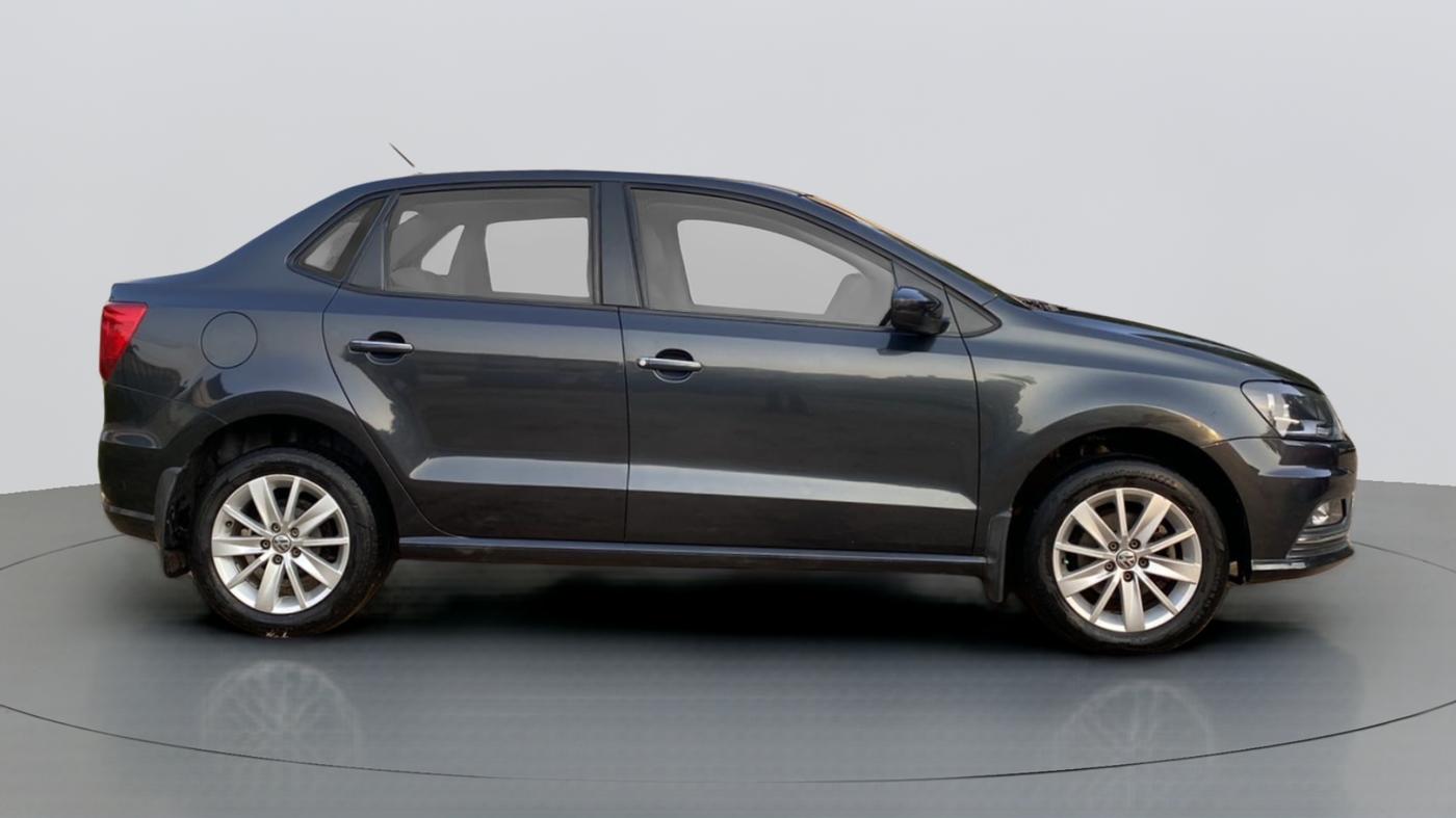 2016 Volkswagen Ameo HIGHLINE 1.2, Petrol, Manual, 91,646 km, Right Side View