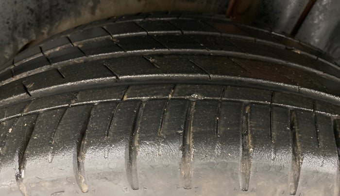 2021 MG HECTOR SHARP DCT PETROL, Petrol, Automatic, 10,521 km, Left Rear Tyre Tread