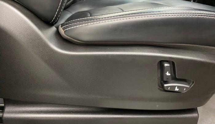 2021 MG HECTOR SHARP DCT PETROL, Petrol, Automatic, 10,521 km, Driver Side Adjustment Panel
