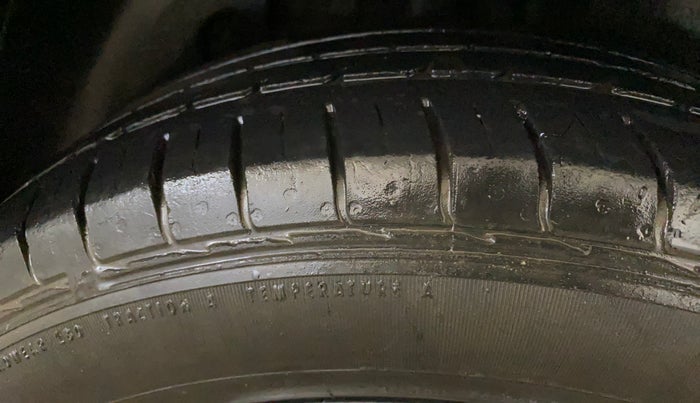 2020 KIA SELTOS GTX PLUS 1.4 PETROL DUAL TONE, Petrol, Manual, 47,325 km, Right Rear Tyre Tread