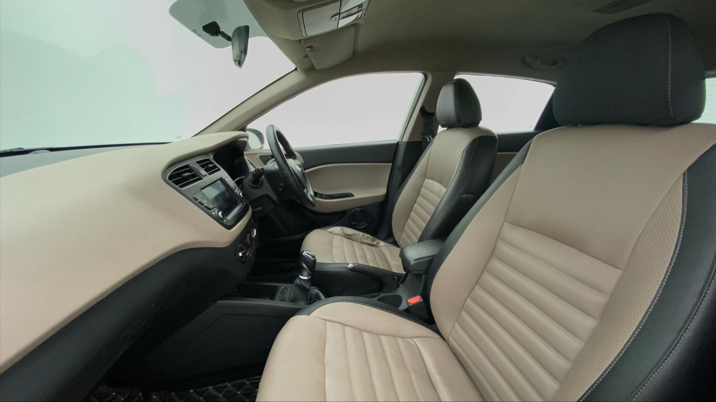 2019 Hyundai Elite i20 1.4 SPORTS PLUS CRDI, Diesel, Manual, 58,648 km, Right Side Front Door Cabin