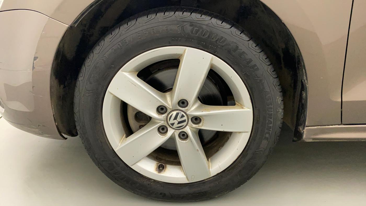 2012 Volkswagen Jetta COMFORTLINE TDI, Diesel, Manual, 65,775 km, Left Front Wheel