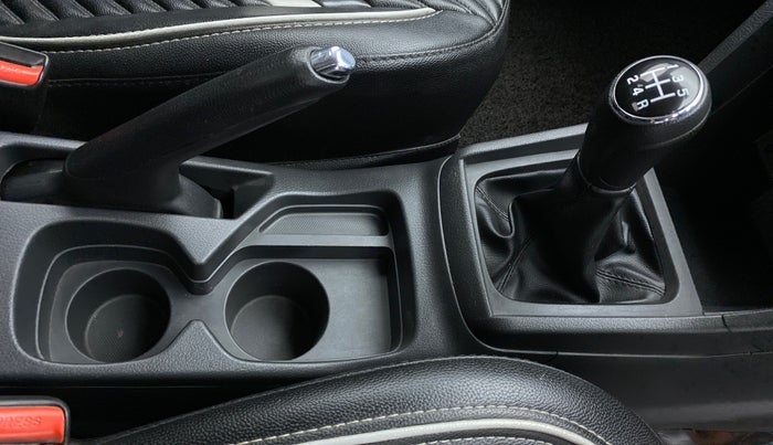 2017 Maruti Vitara Brezza ZDI PLUS DUAL TONE, Diesel, Manual, 97,788 km, Gear Lever