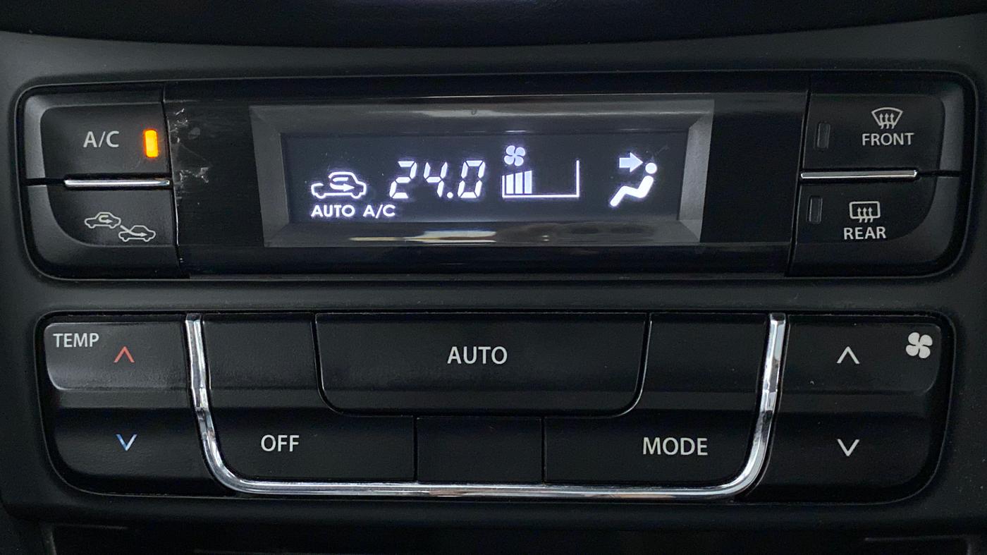 2017 Maruti Vitara Brezza ZDI PLUS DUAL TONE, Diesel, Manual, 97,788 km, Automatic Climate Control
