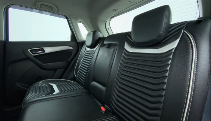2017 Maruti Vitara Brezza ZDI PLUS DUAL TONE, Diesel, Manual, 97,788 km, Right Side Rear Door Cabin