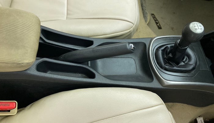 2014 Honda City SV MT PETROL, Petrol, Manual, 86,588 km, Gear Lever