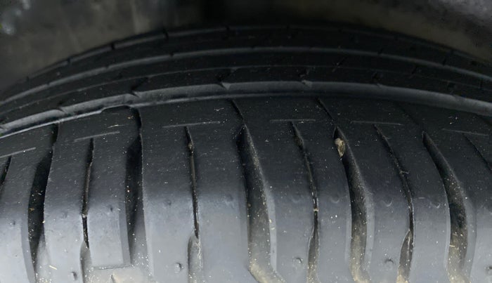 2014 Honda City SV MT PETROL, Petrol, Manual, 86,588 km, Right Rear Tyre Tread