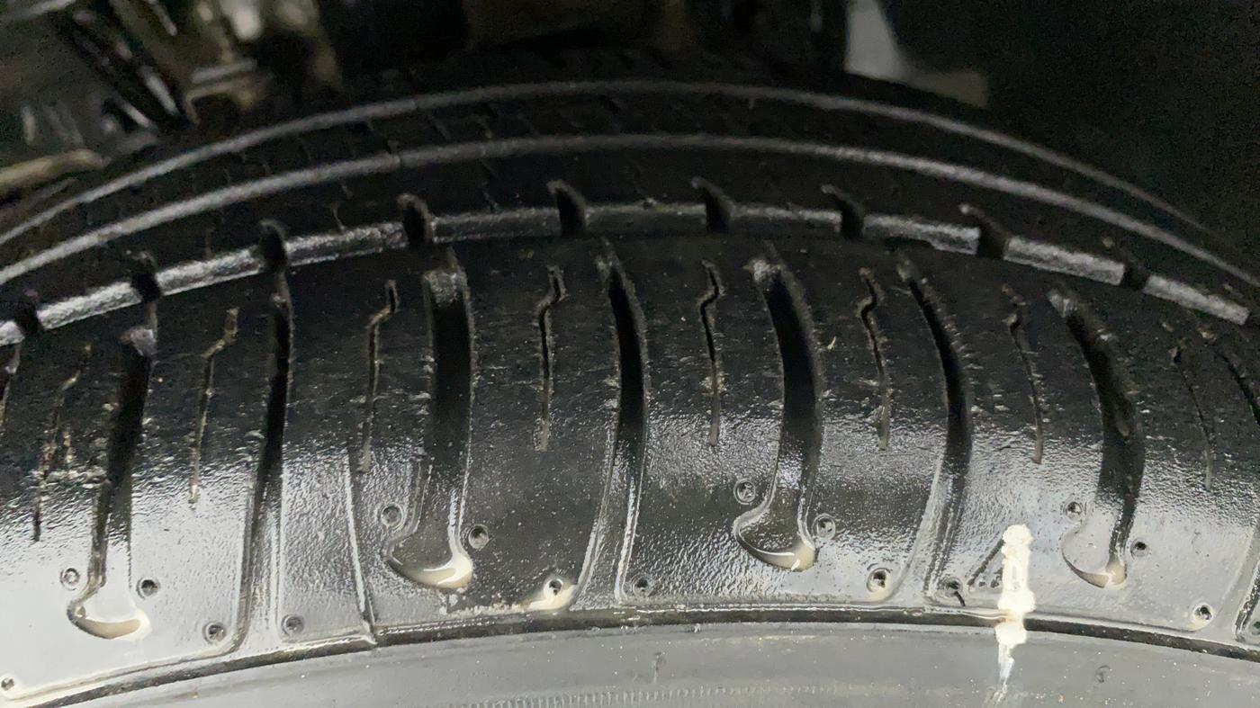 2018 Tata TIAGO NRG PETROL, Petrol, Manual, 16,066 km, Left Front Tyre Tread