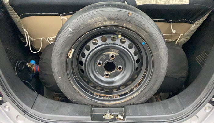 2018 Maruti Wagon R 1.0 VXI AMT, CNG, Automatic, 76,744 km, Boot Inside