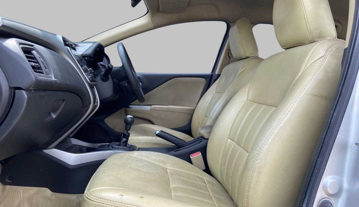 2016 Honda City V MT PETROL, Petrol, Manual, 87,501 km, Right Side Front Door Cabin