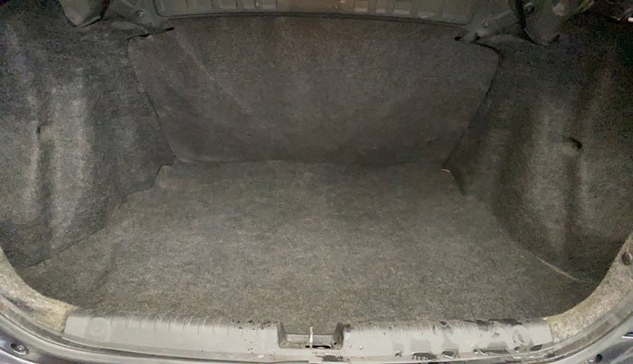 2017 Honda Amaze 1.2L I-VTEC S AT, Petrol, Automatic, 57,252 km, Boot Inside