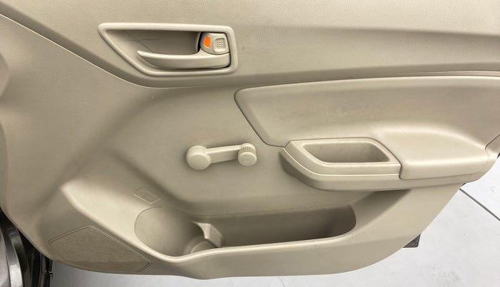 2020 Maruti Dzire LXI, Petrol, Manual, 12,880 km, Driver Side Door Panels Control